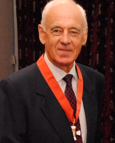 Barry Dineen