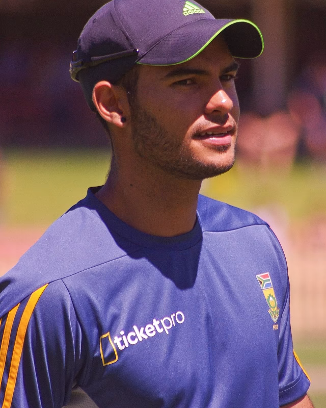 Reeza Hendricks